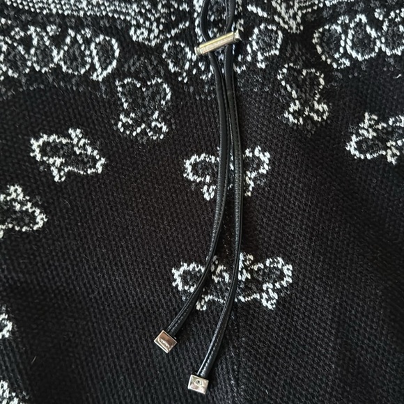 Men’s Amiri Black Bandana Cotton/Cashmere shorts - Picture 4 of 10